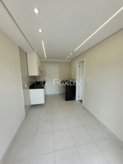 Image 4 - 1020936