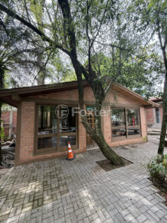Image 44 - 1020937