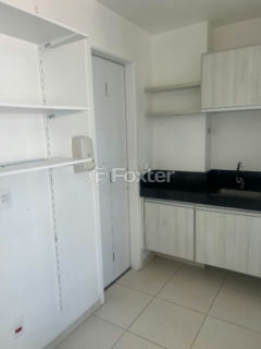 Image 7 - 1021050