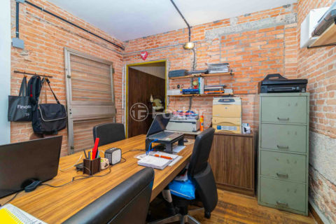 Image 30 - 1021135