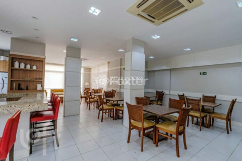 Image 35 - 1021168