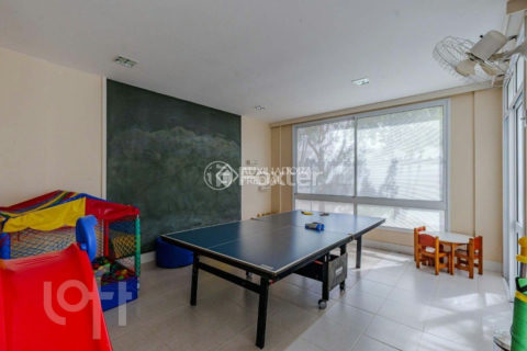 Image 34 - 1021168