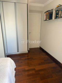 Image 39 - 1021193