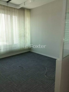 Image 46 - 1021212