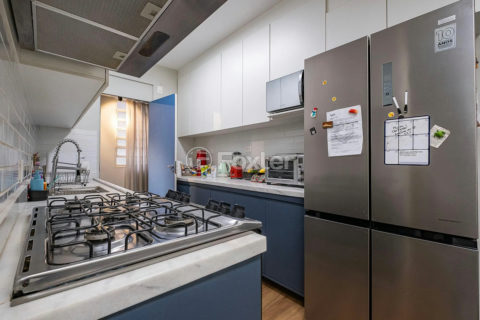 Image 6 - 1021215