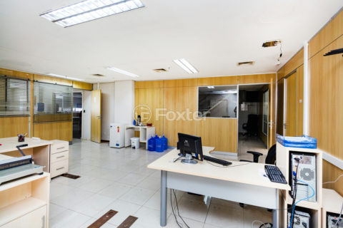 Image 23 - 1021229