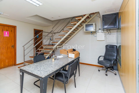 Image 34 - 1021229
