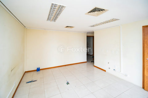 Image 33 - 1021238