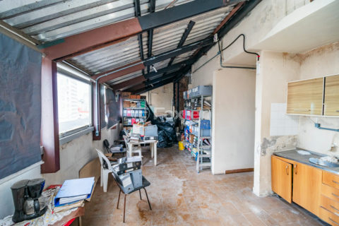 Image 38 - 1021238