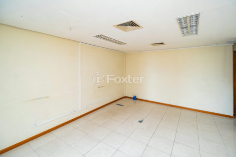 Image 21 - 1021238
