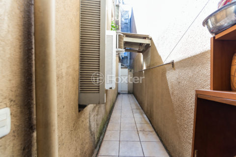 Image 42 - 1021247