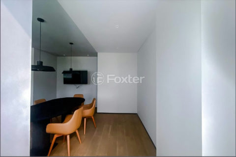 Image 38 - 1021275