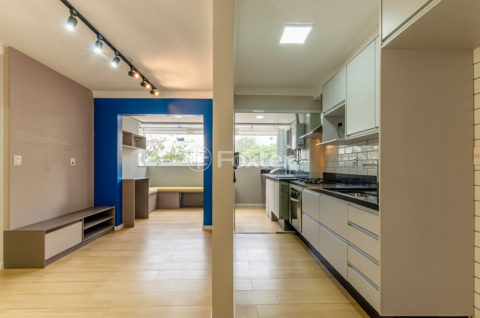 Image 10 - 1021307