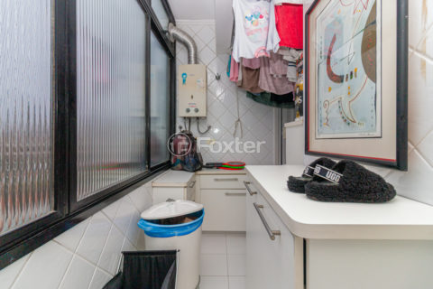 Image 43 - 1021442