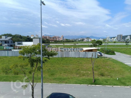Image 40 - 1021453