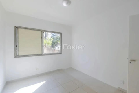 Image 7 - 1021671