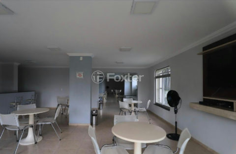 Image 35 - 1021676