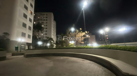 Image 70 - 1021676
