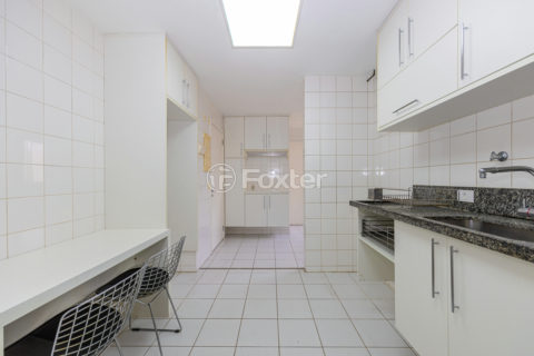 Image 38 - 1021709