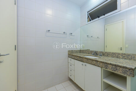 Image 31 - 1021709