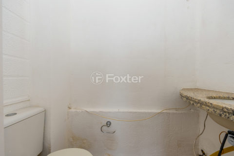 Image 37 - 1021709