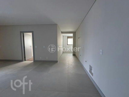 Image 4 - 1021875