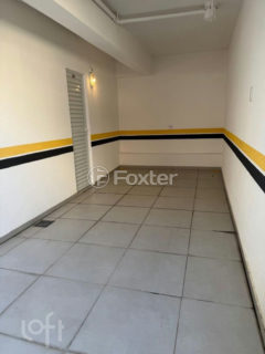 Image 21 - 1021885