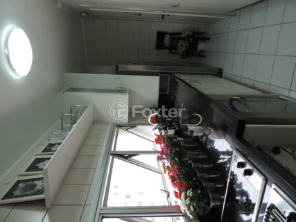Image 19 - 1021925