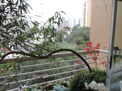 Image 1 - 1021925