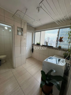Image 31 - 1021937