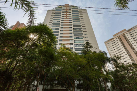 Image 15 - 1021958