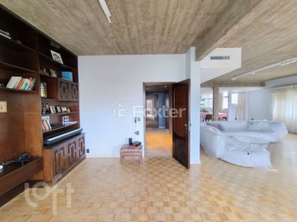 Image 11 - 1022044