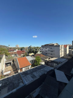 Image 11 - 1022075
