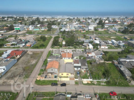 Image 33 - 1022171