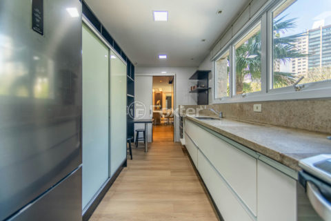 Image 35 - 1022415