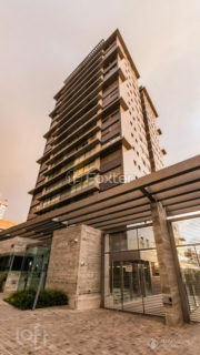 Image 56 - 1022440