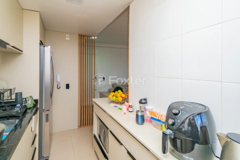 Image 22 - 1022715