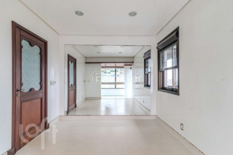 Image 20 - 1022772