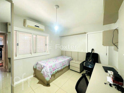 Image 30 - 1022825