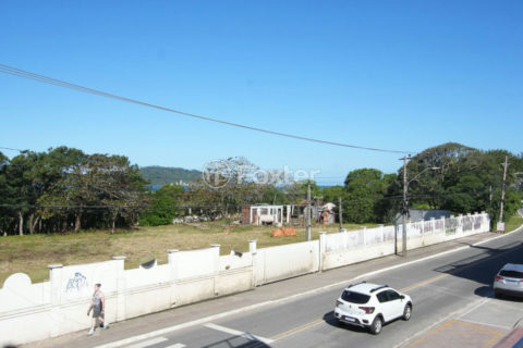 Image 10 - 1022946