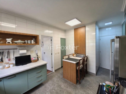 Image 7 - 1022987
