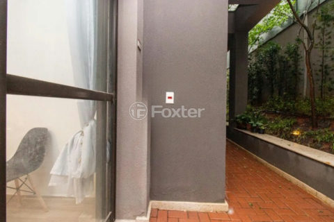 Image 20 - 1023003