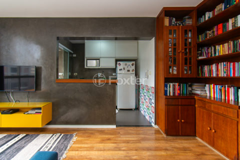Image 4 - 1023004