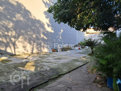 Image 4 - 1023153