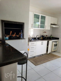 Image 7 - 1023155