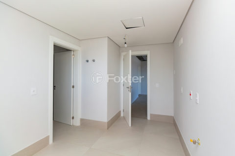 Image 27 - 1023240