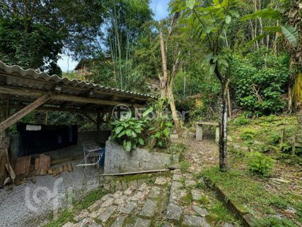 Image 40 - 1023323