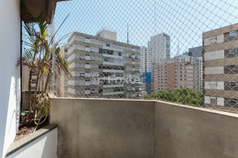 Image 6 - 1023367