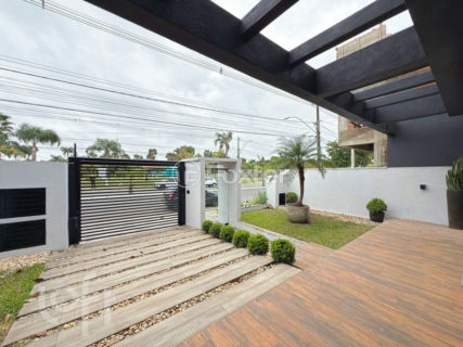Image 67 - 1023399