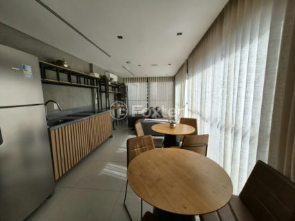 Image 4 - 1023517